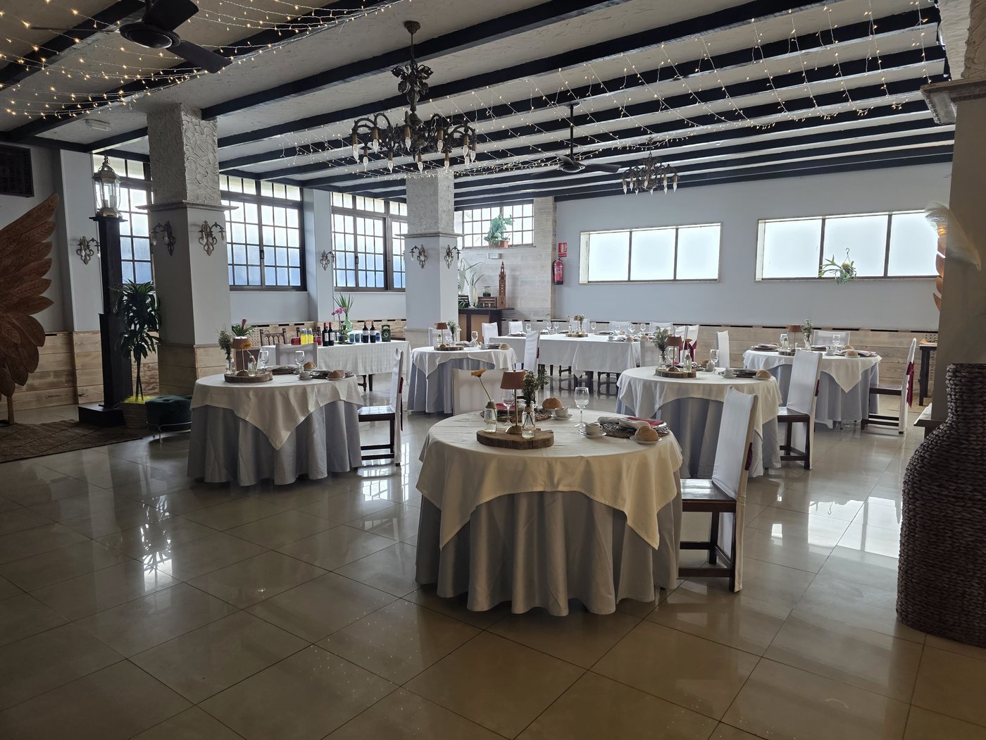 Salón montado para evento